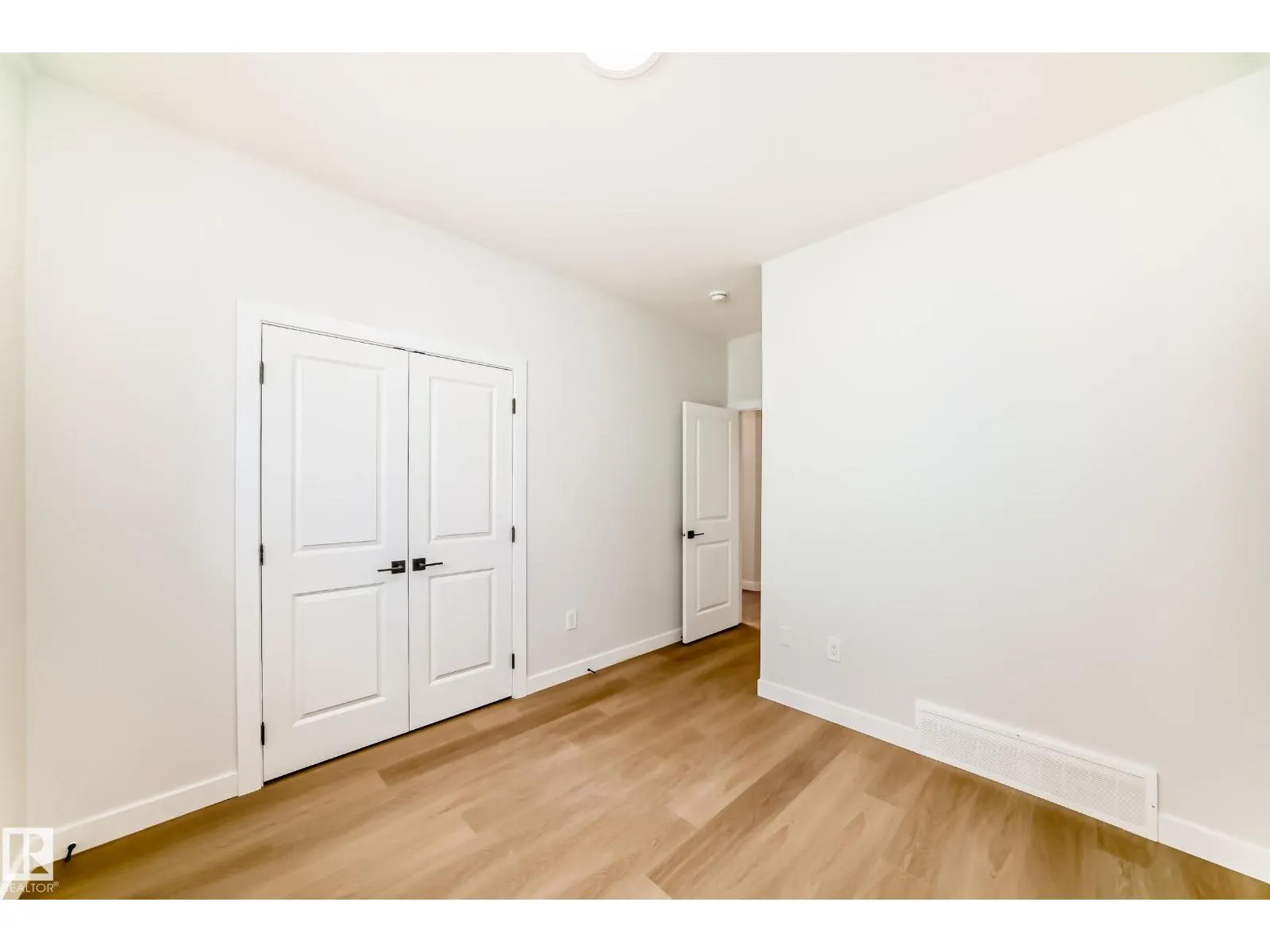 47 MEADOWGROVE LN