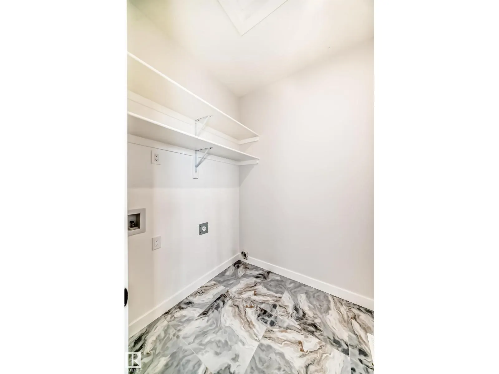 47 MEADOWGROVE LN