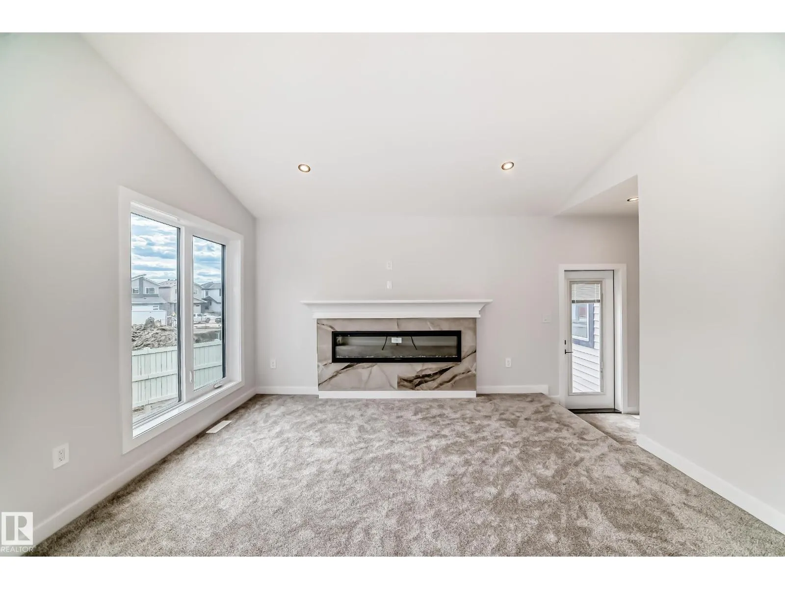 47 MEADOWGROVE LN
