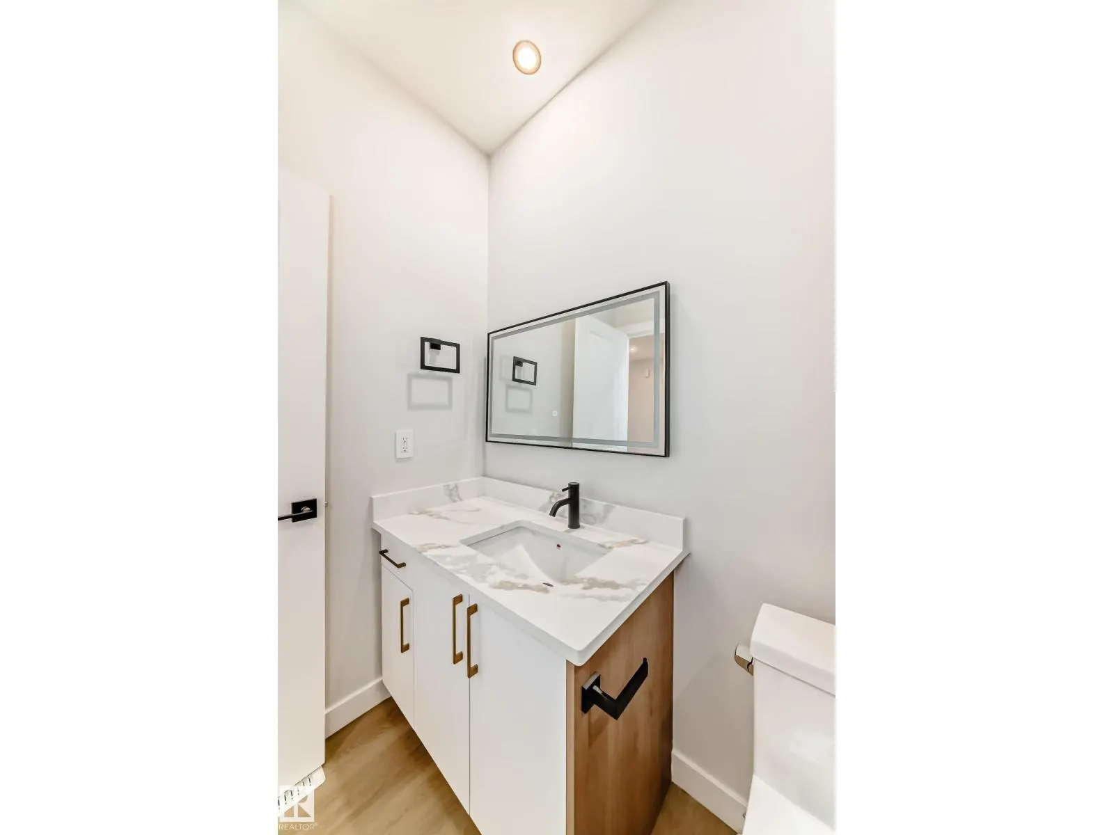 47 MEADOWGROVE LN