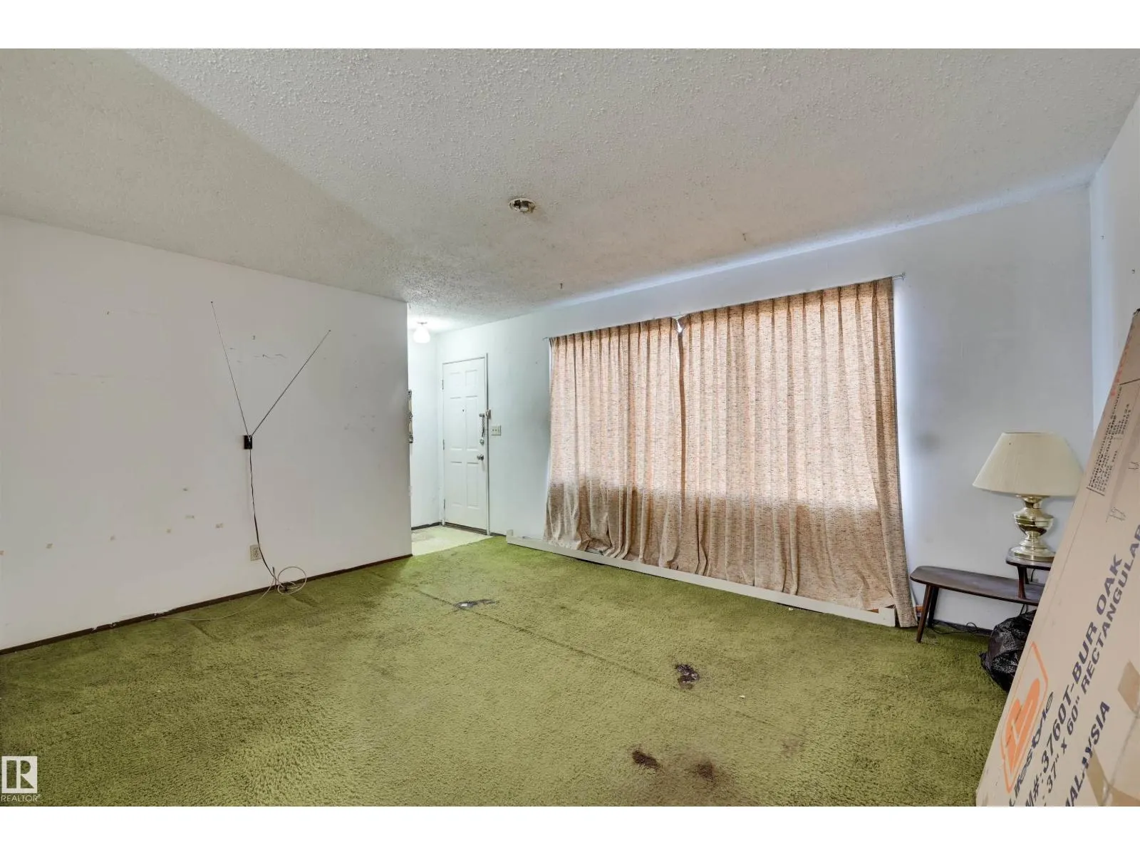 3813 134 AV NW