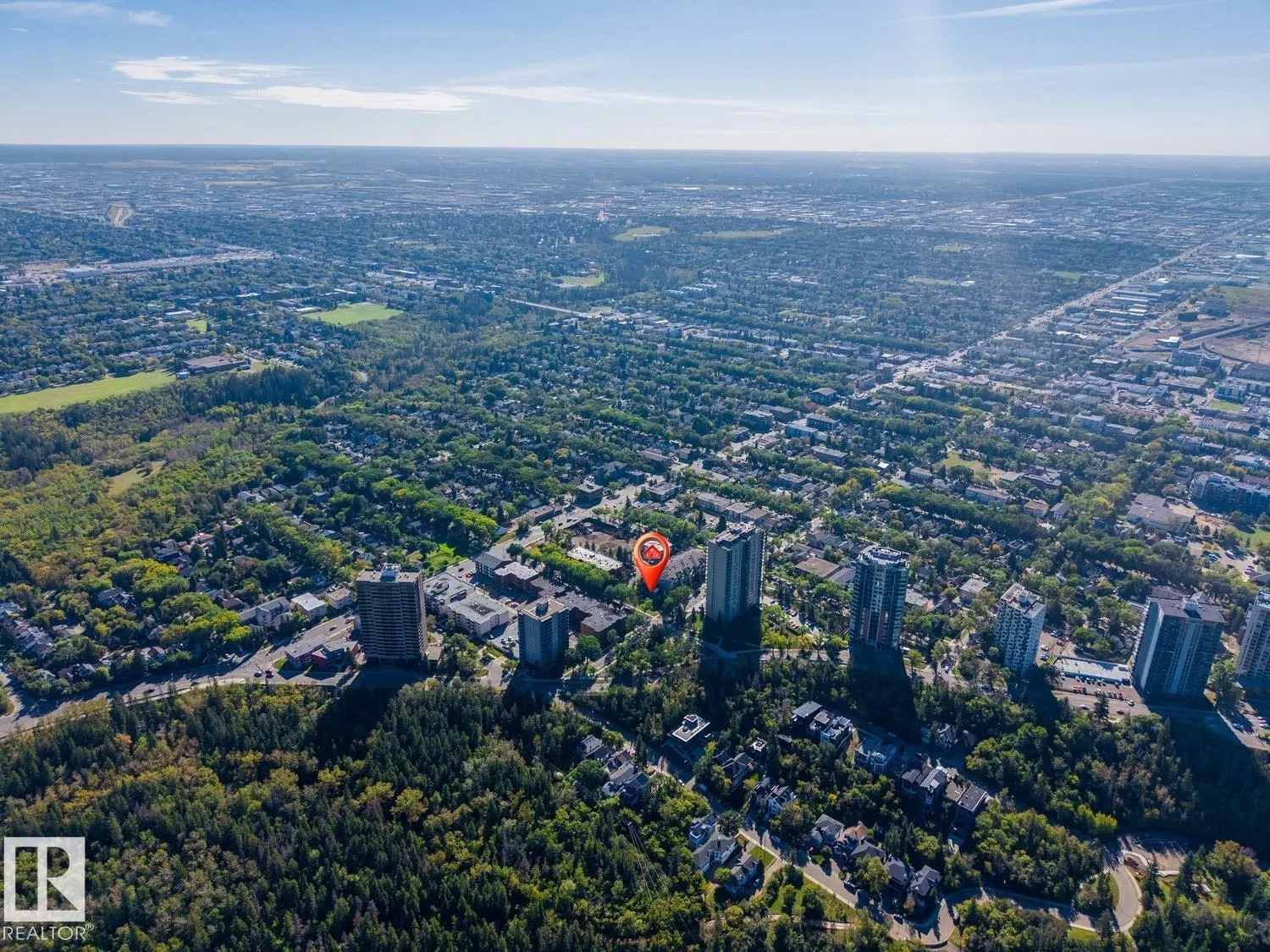 8925 100 ST NW