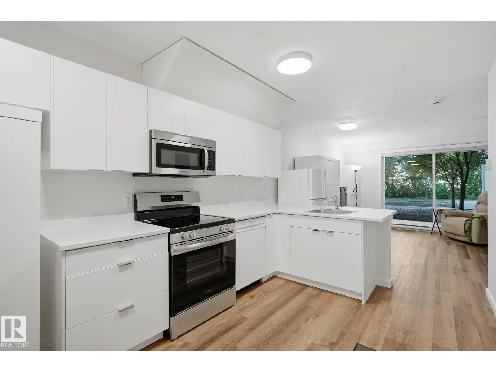 #111 610 CALAHOO RD