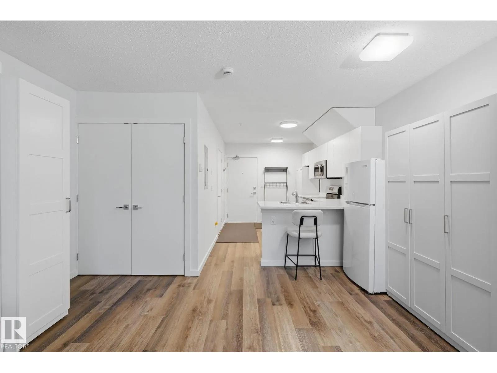 #111 610 CALAHOO RD