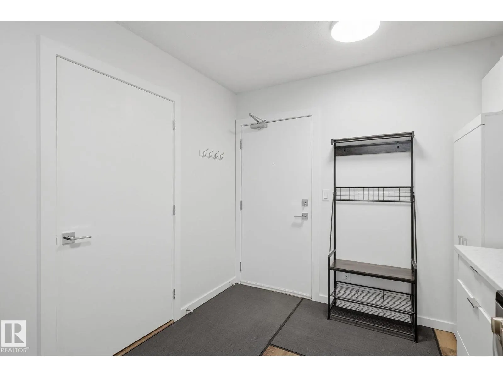 #111 610 CALAHOO RD