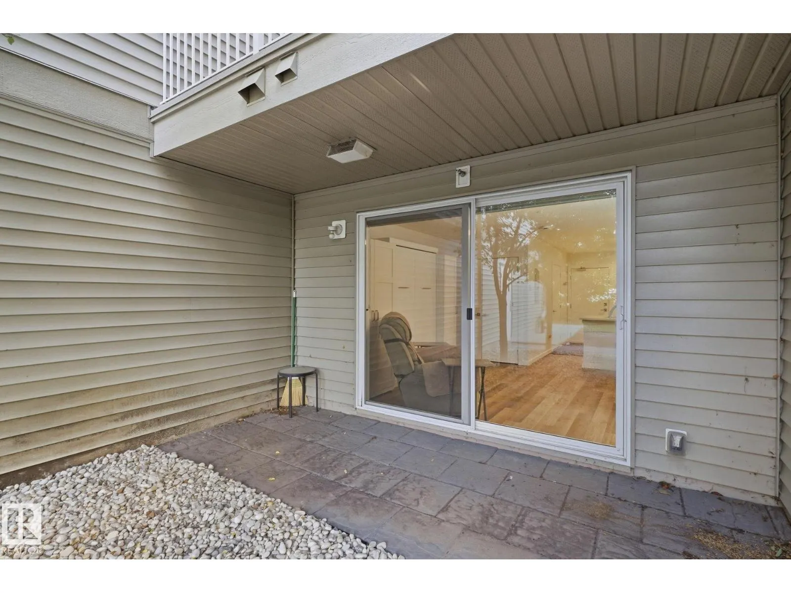 #111 610 CALAHOO RD