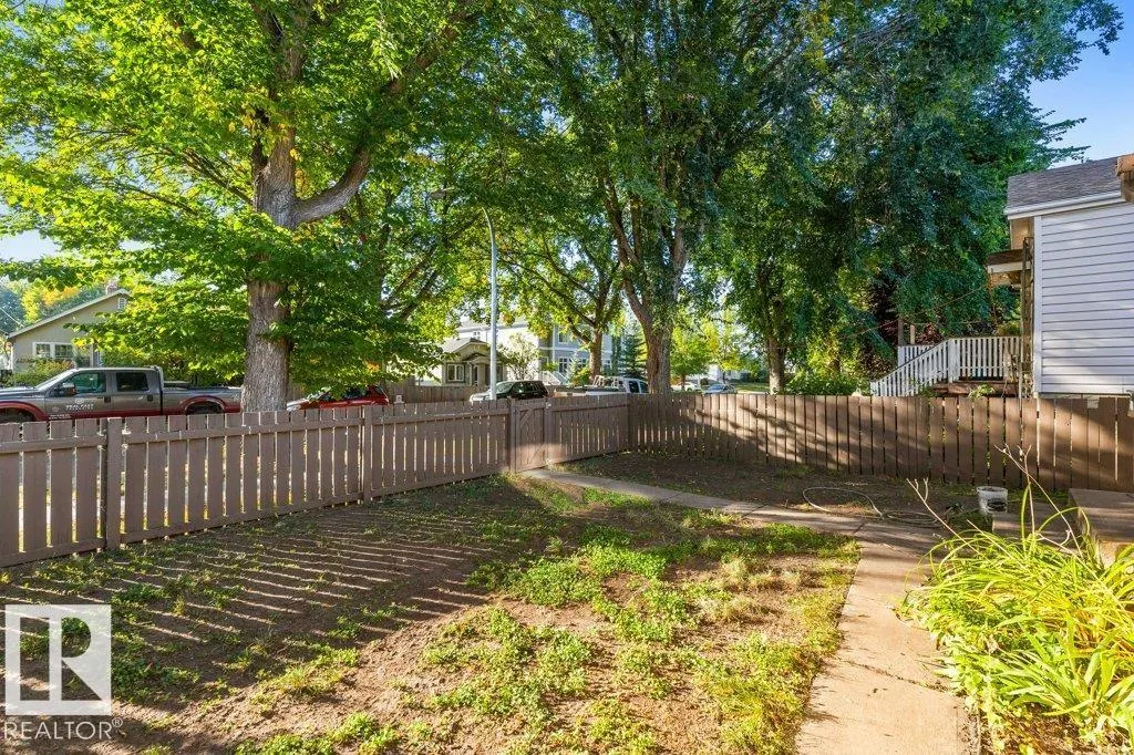 12029 62 ST NW