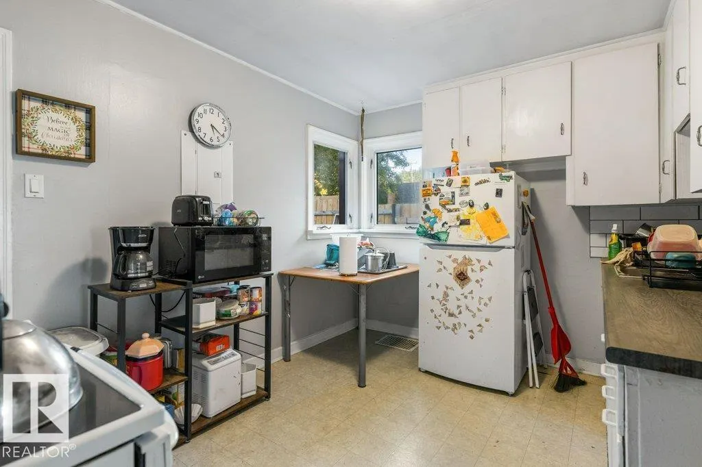 12029 62 ST NW