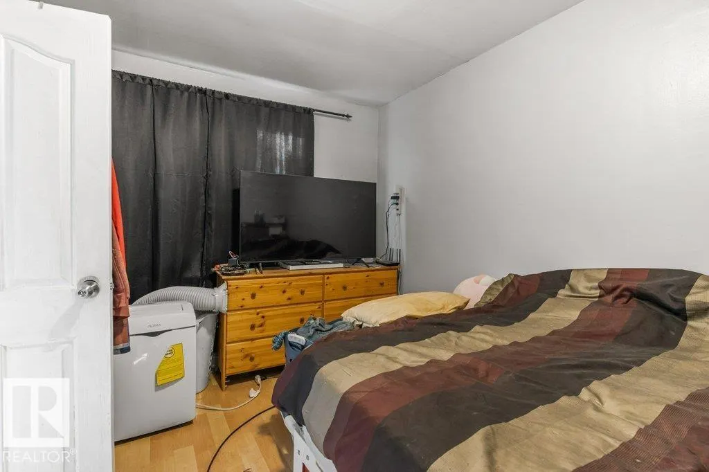 12029 62 ST NW