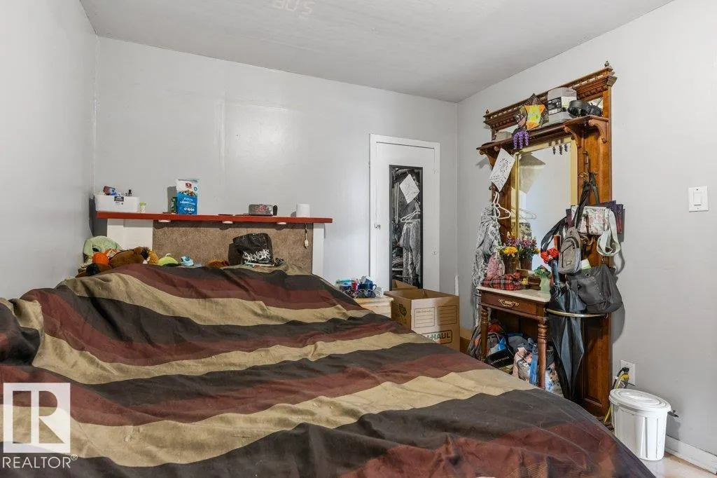 12029 62 ST NW