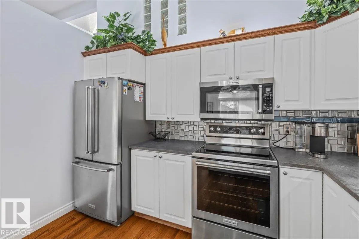 #10 85 GERVAIS RD