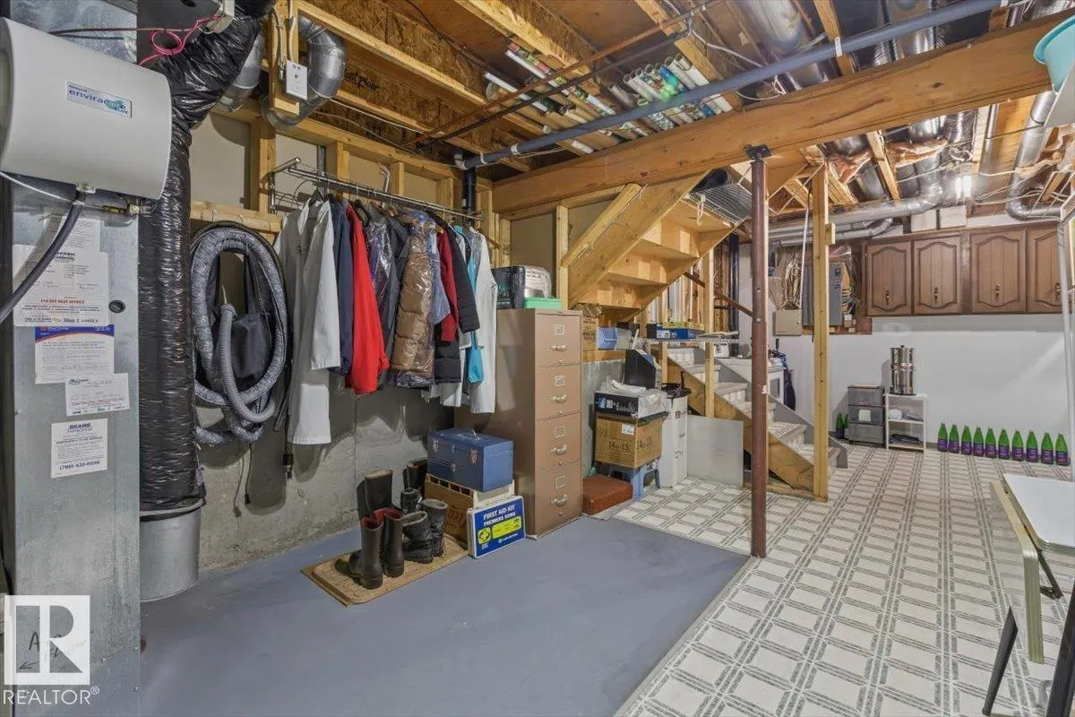 #10 85 GERVAIS RD