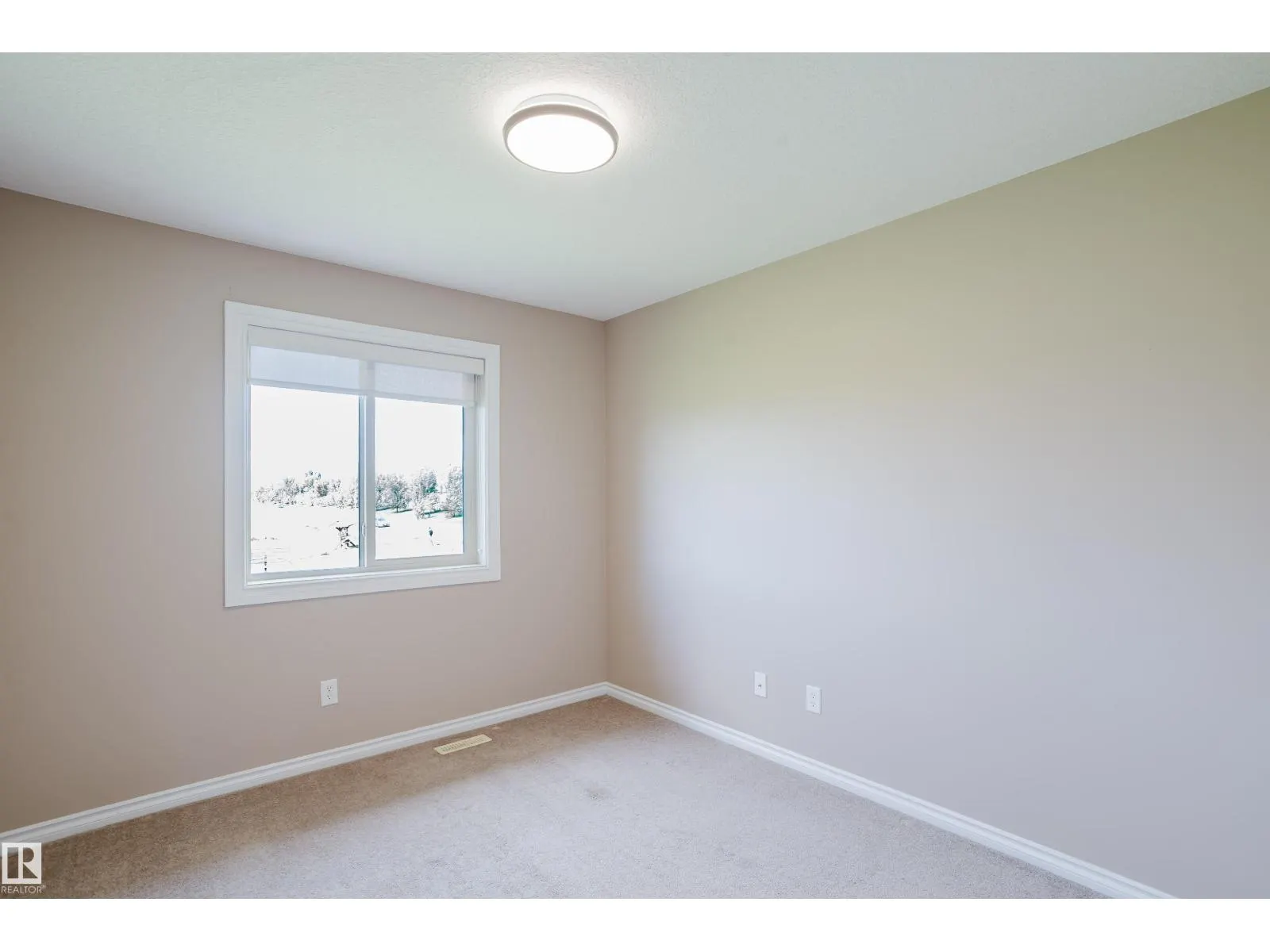 #106 5420 GRANT MACEWAN BV