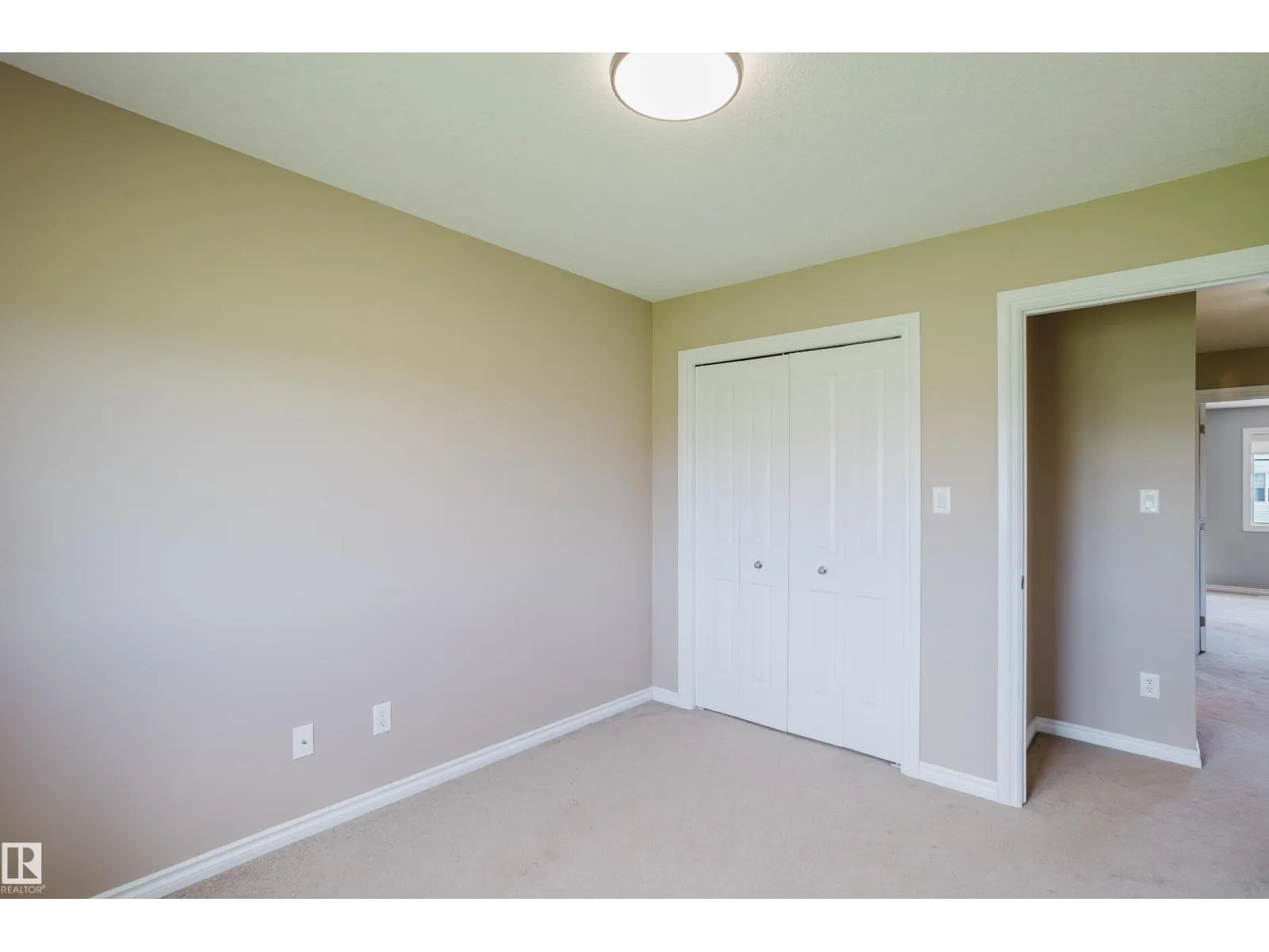 #106 5420 GRANT MACEWAN BV