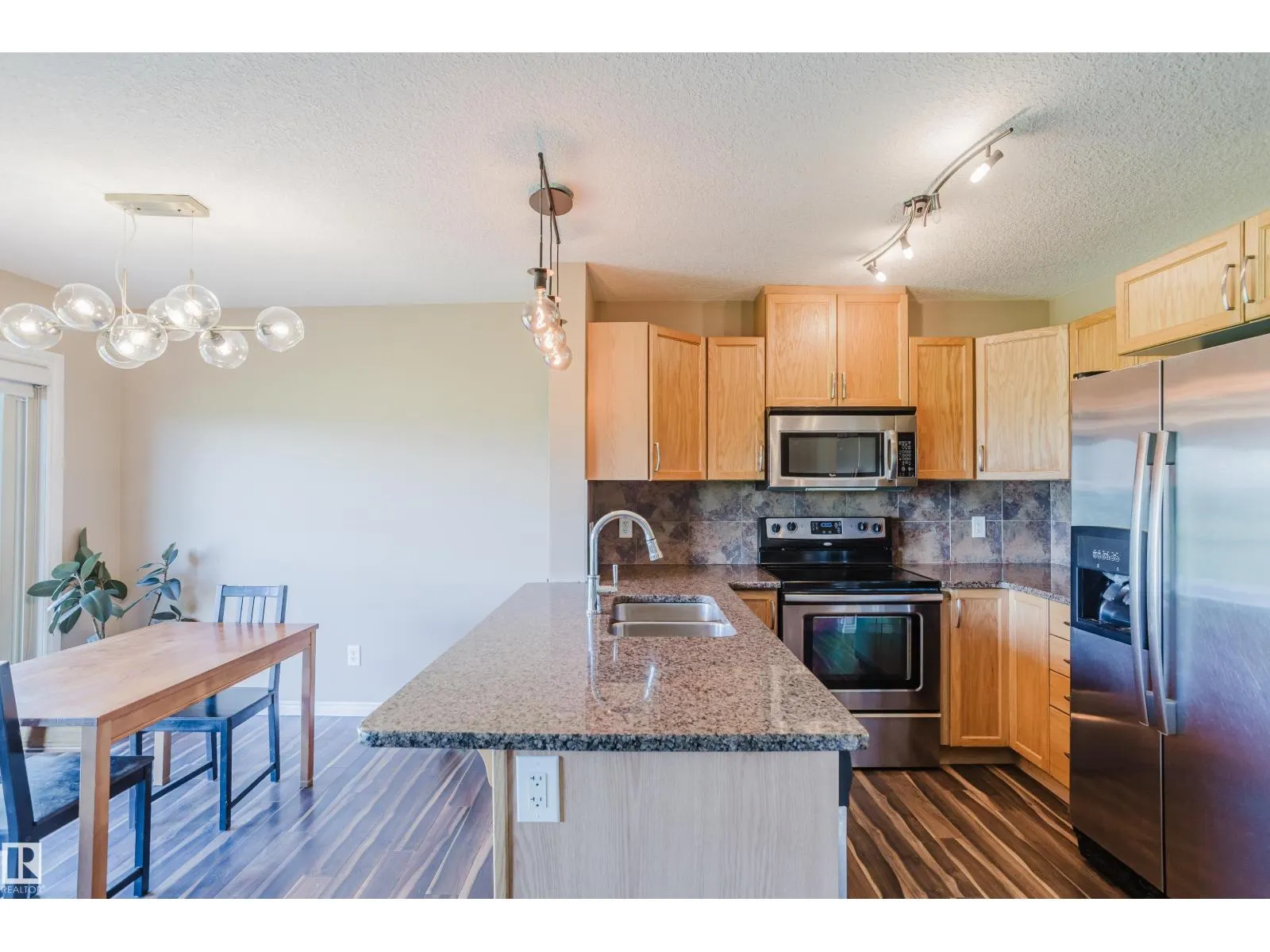 #106 5420 GRANT MACEWAN BV