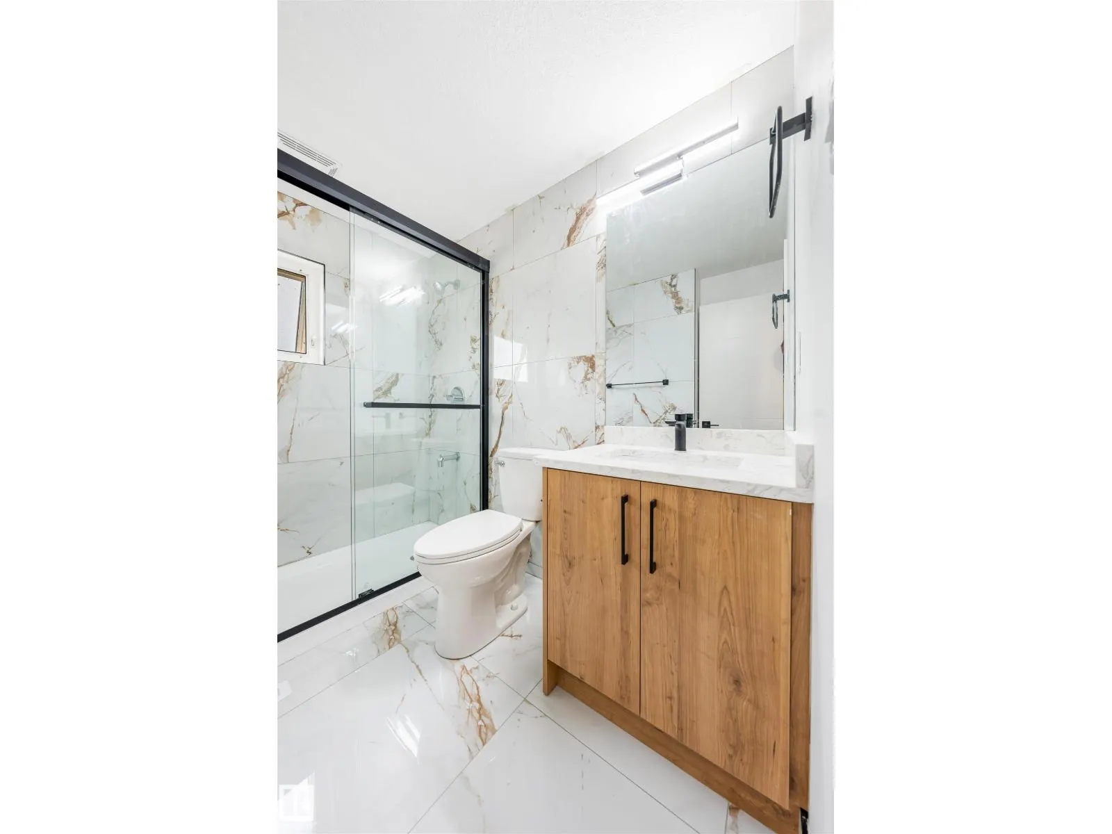 13309 89A ST NW