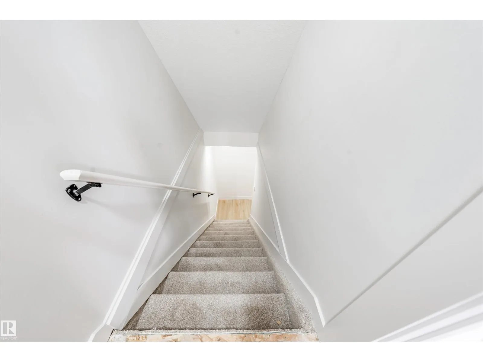 13309 89A ST NW