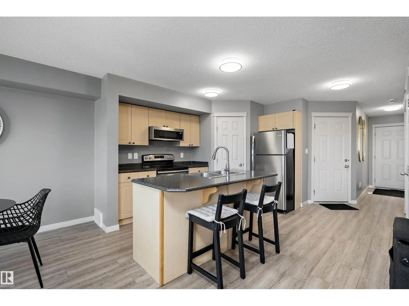 80 HARTWICK LD