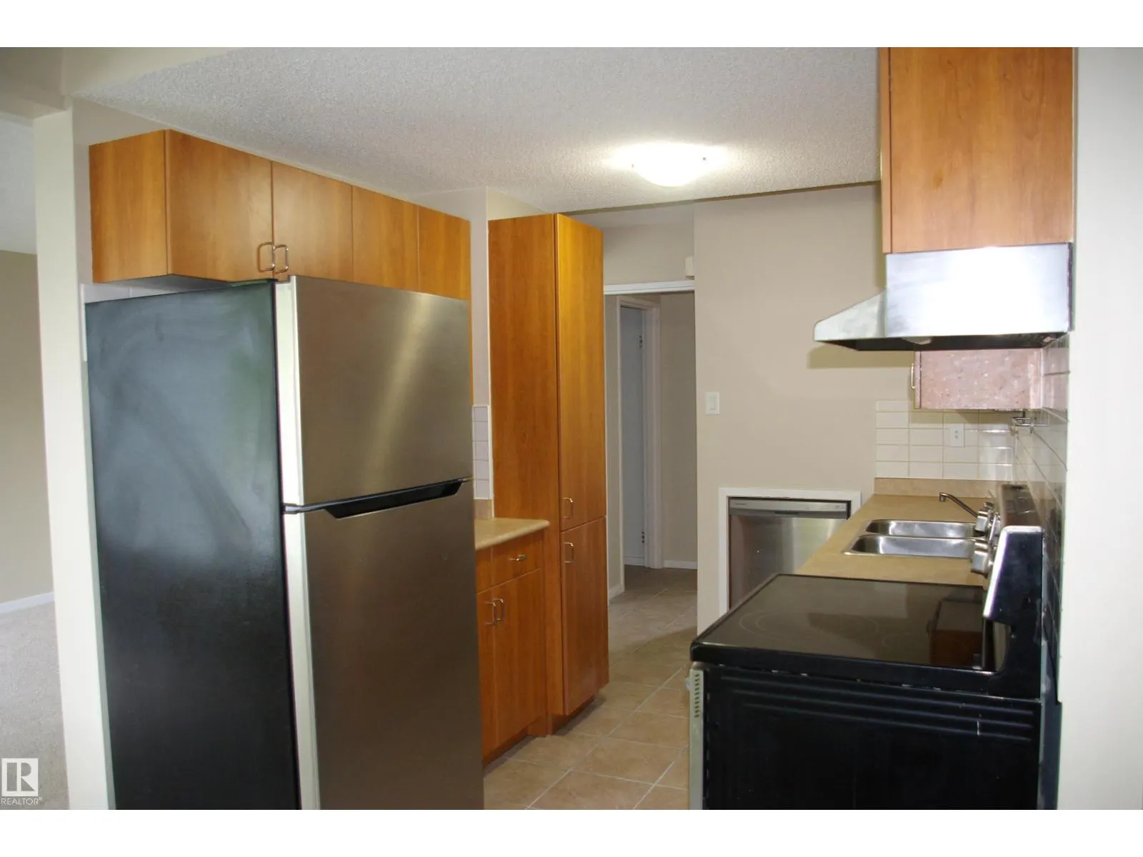 83 AMBERLY CO NW