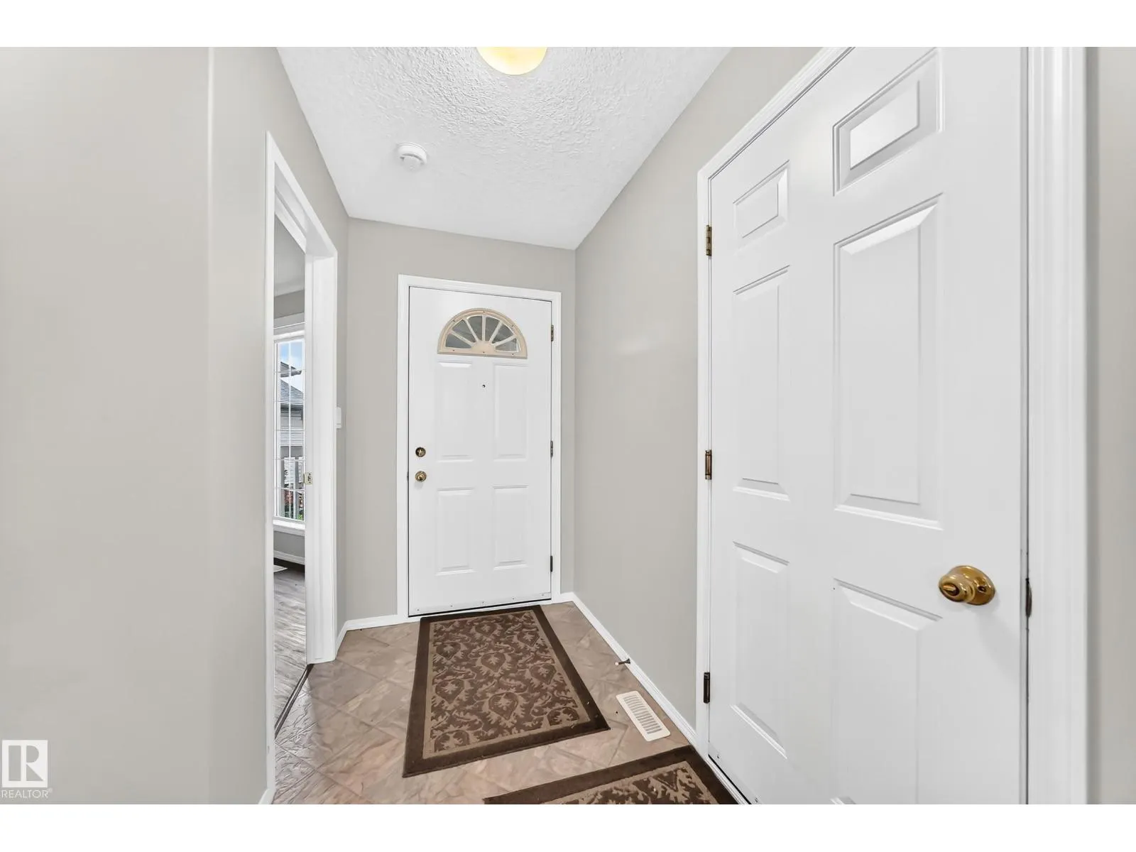 104 MAISONETTE VG