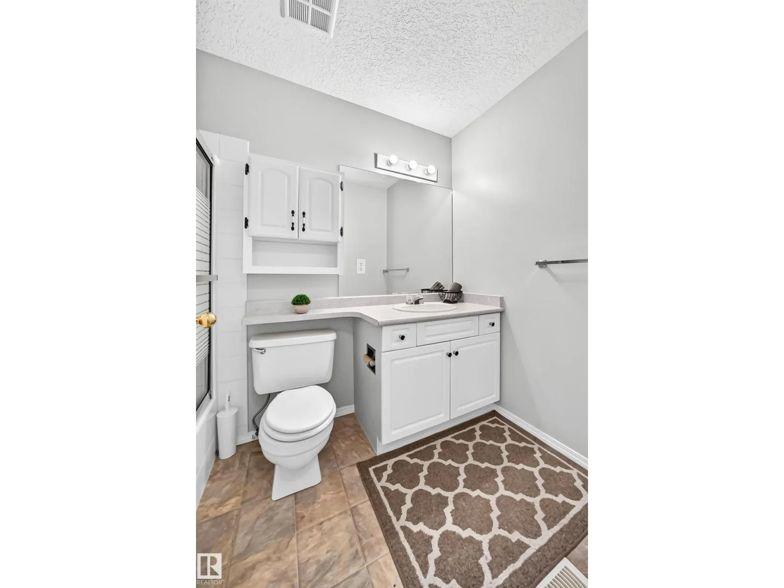 104 MAISONETTE VG