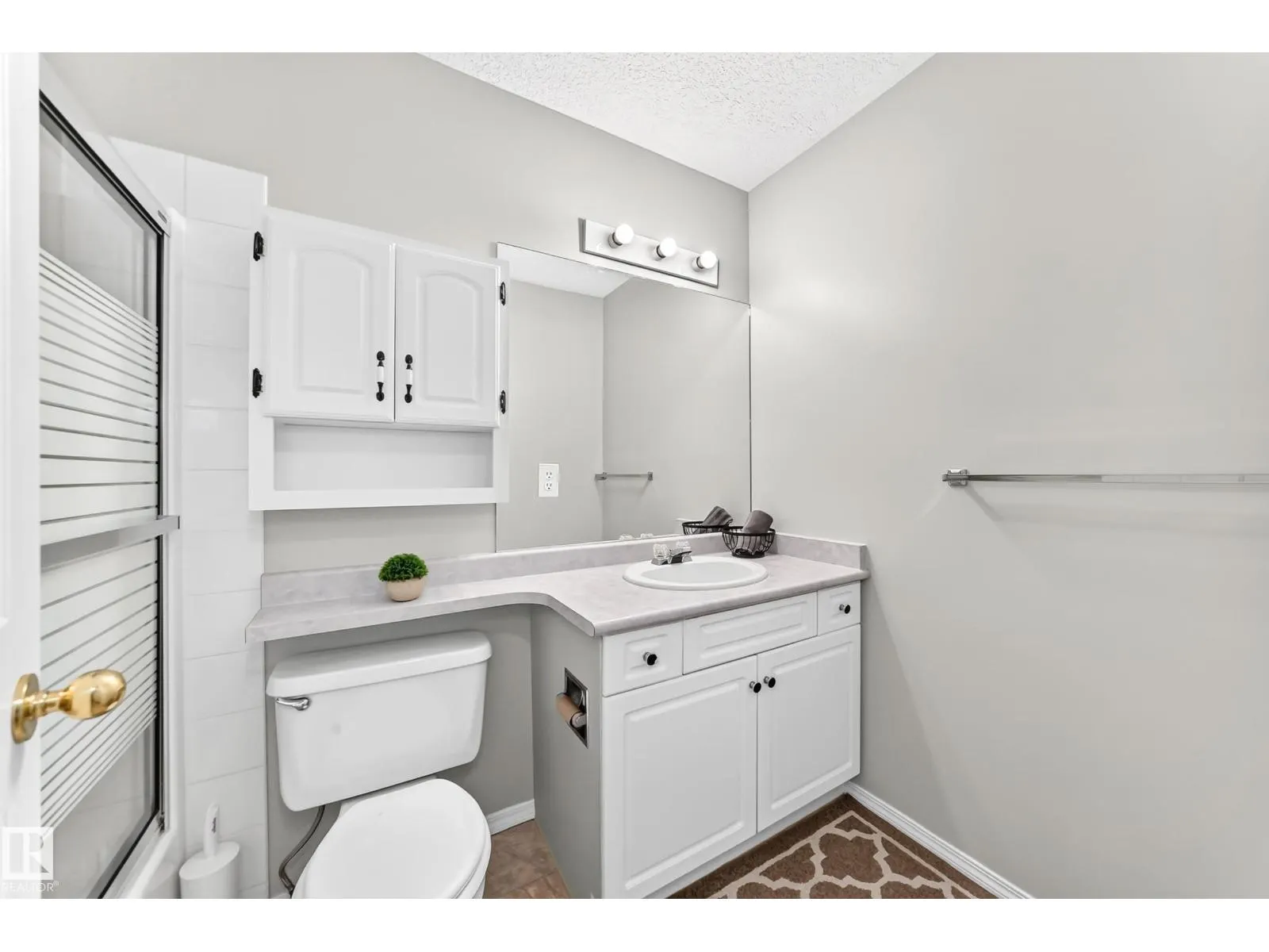 104 MAISONETTE VG