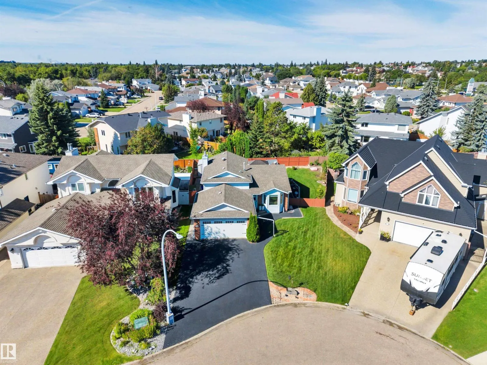 5735 152A AV NW