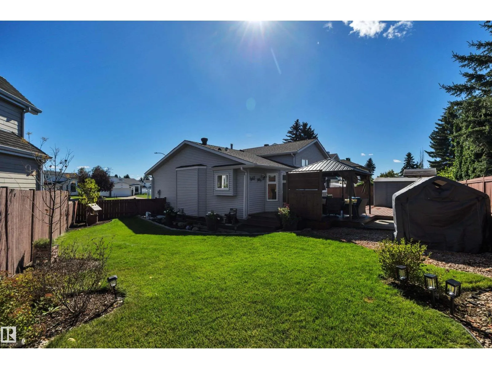 5735 152A AV NW