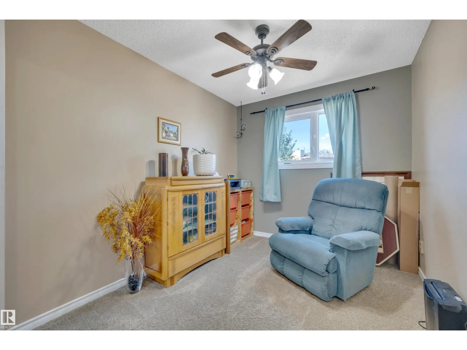 5735 152A AV NW