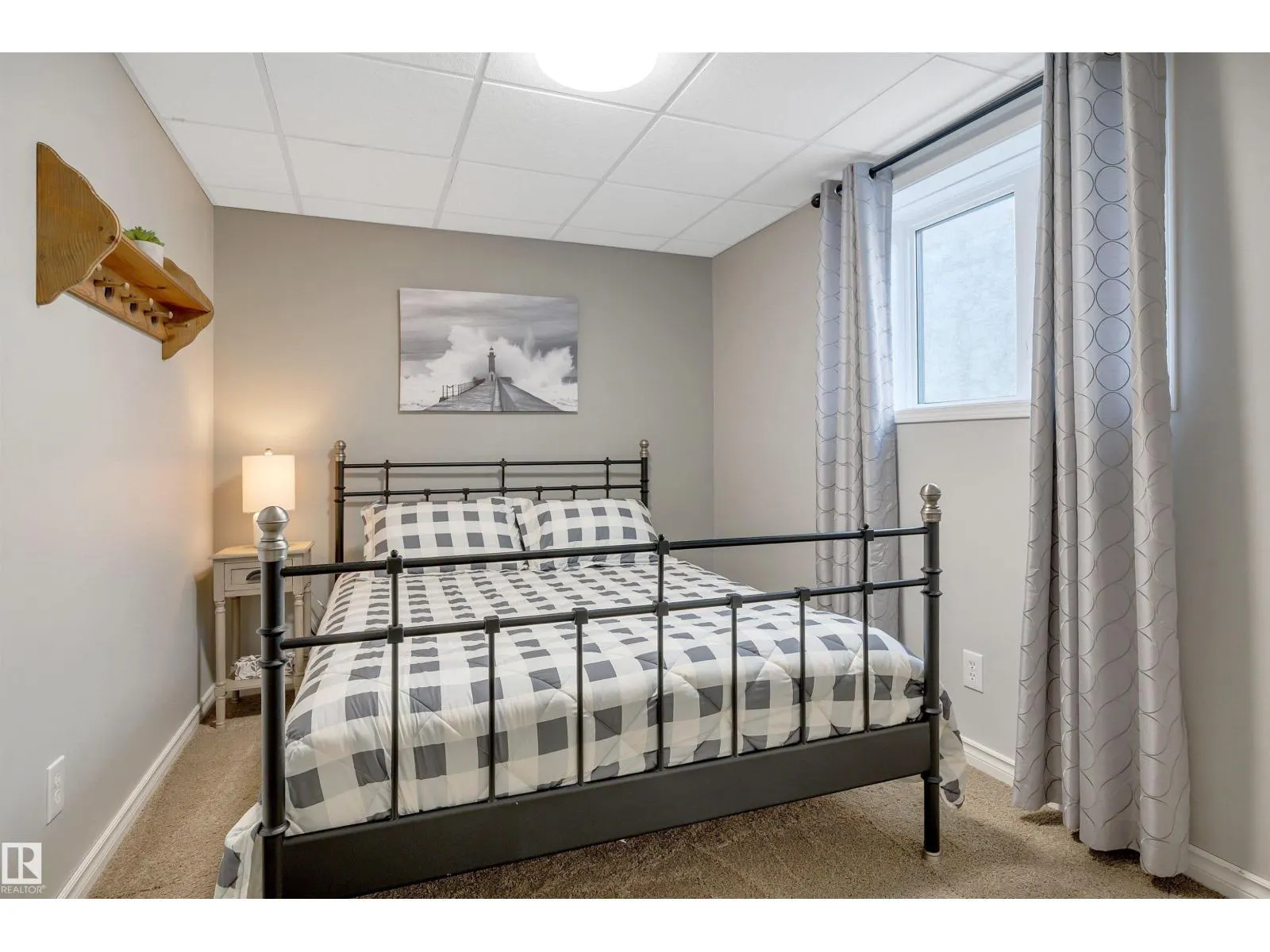 5735 152A AV NW