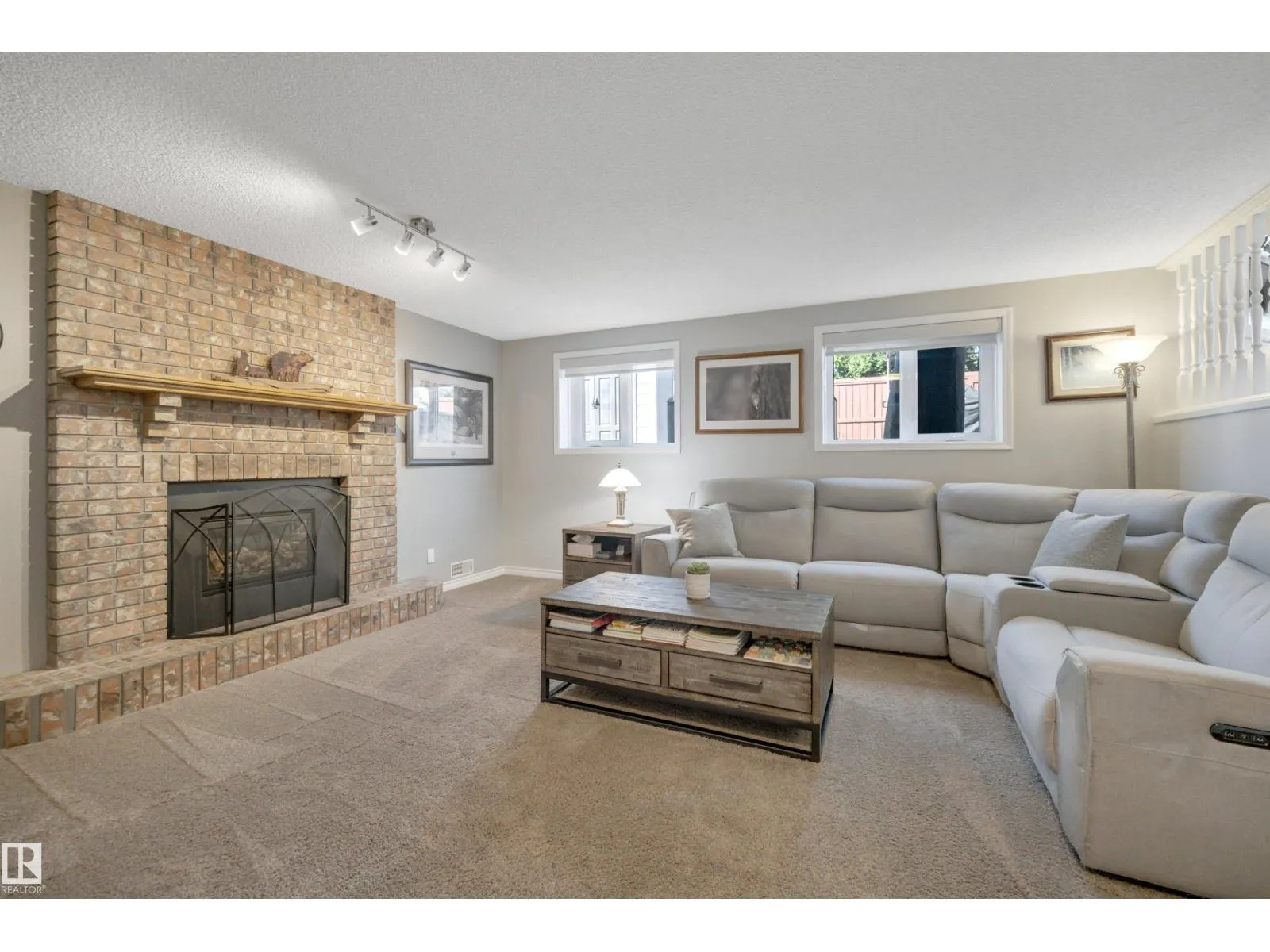 5735 152A AV NW