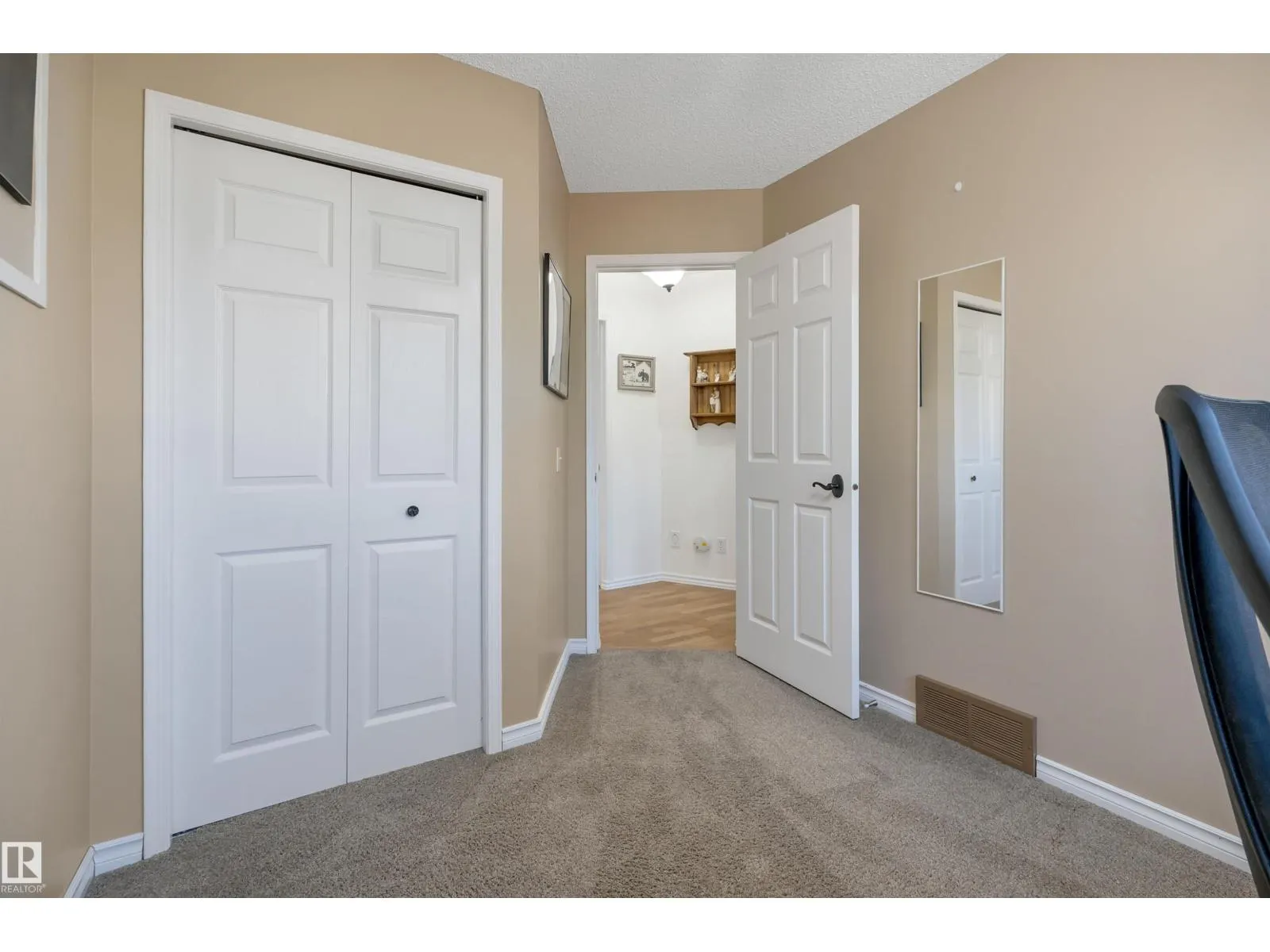 5735 152A AV NW