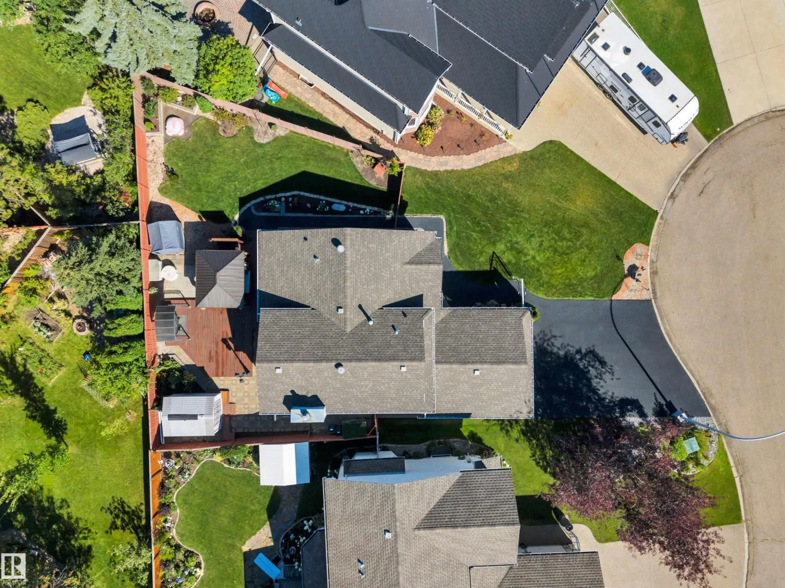 5735 152A AV NW