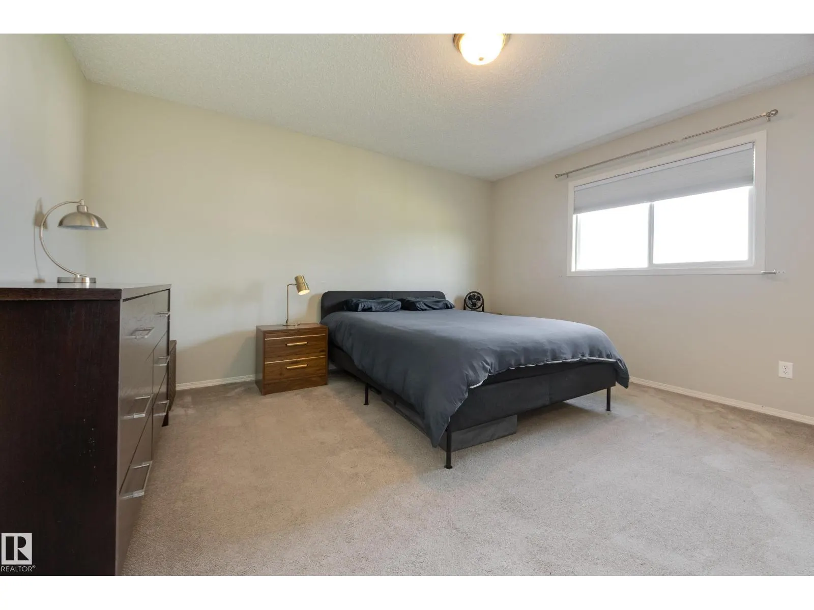 #11 115 CHESTERMERE DR
