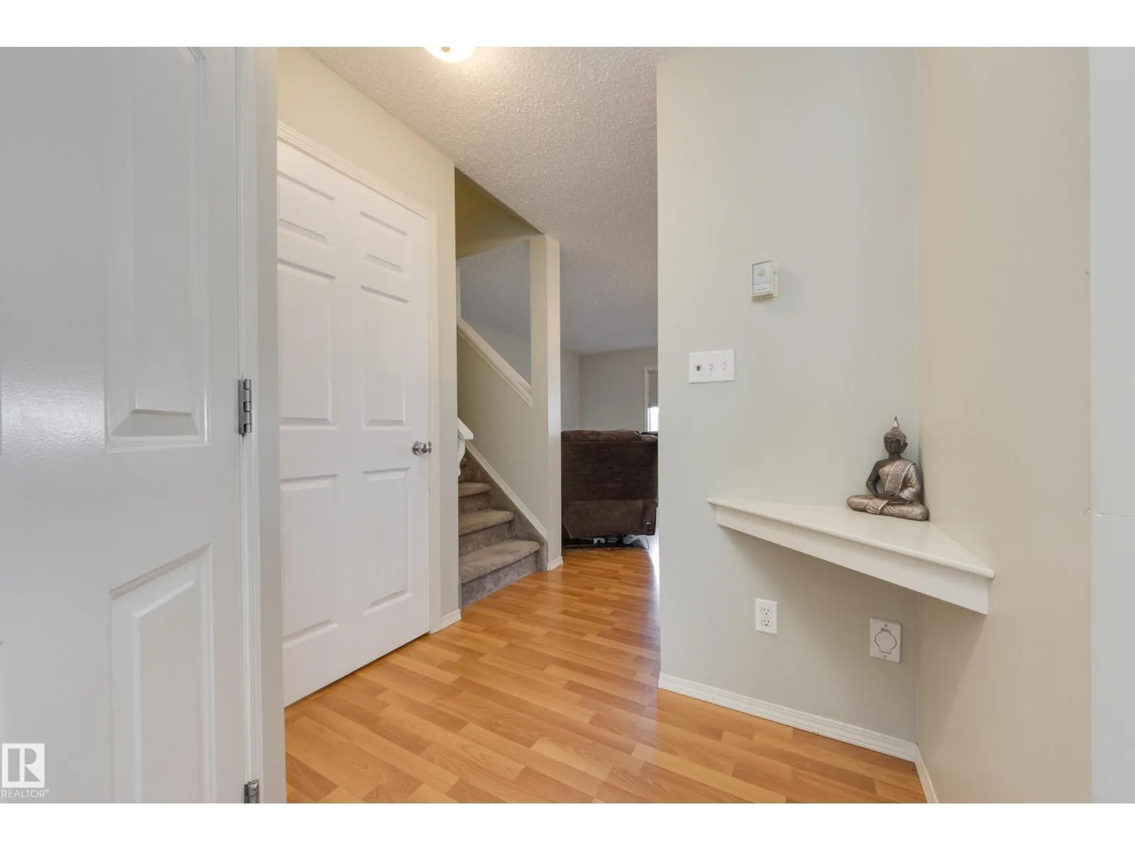 #11 115 CHESTERMERE DR