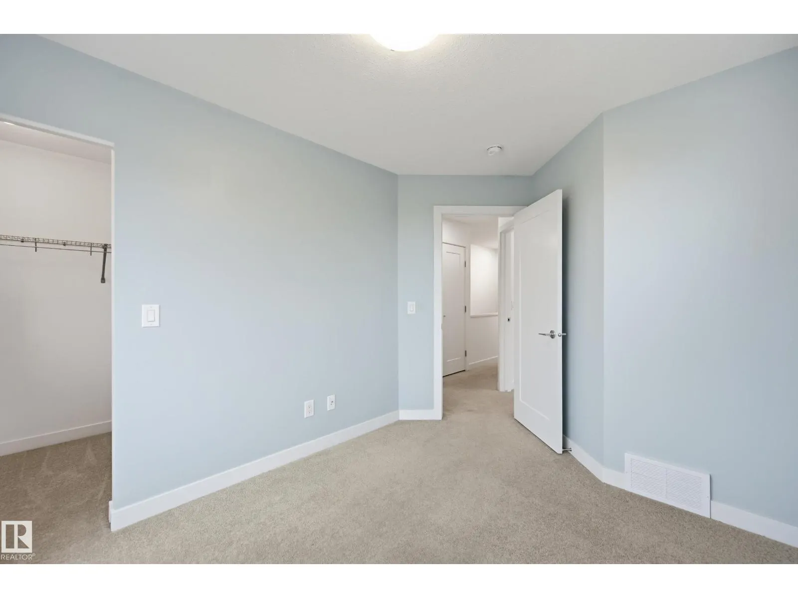 #5 100 JENSEN LAKES BV