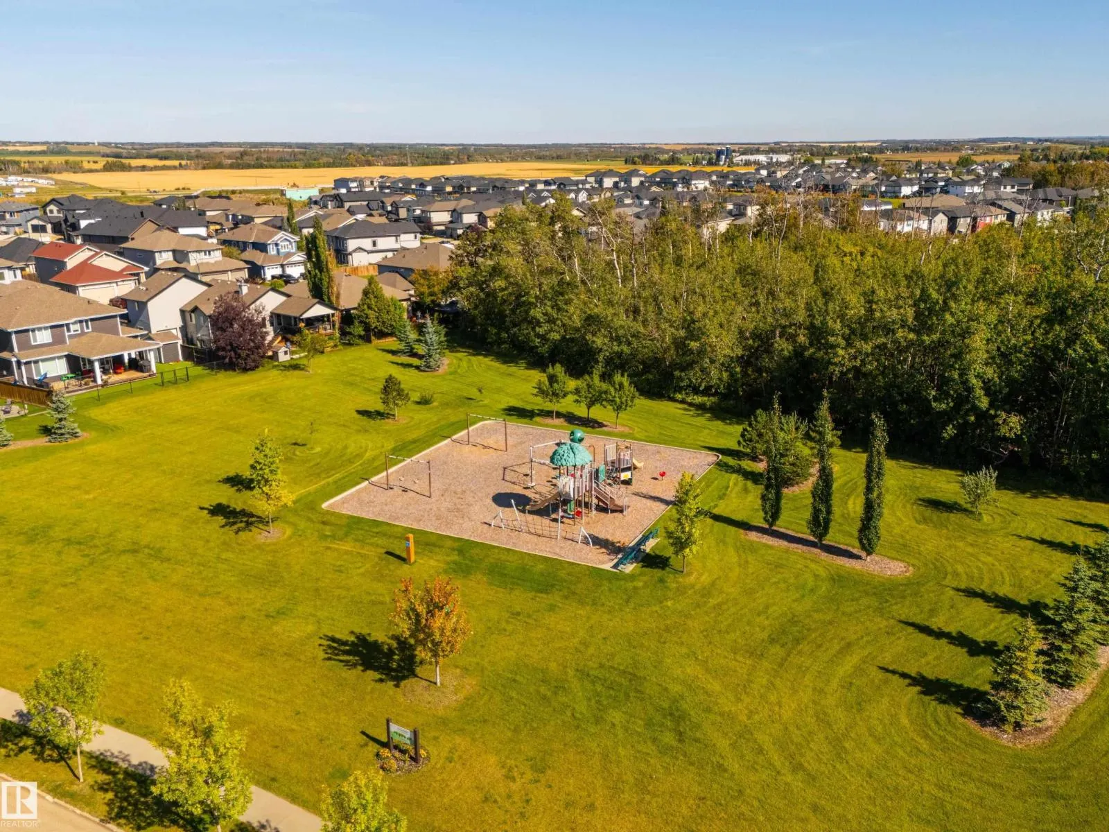 211 DEER PARK BV