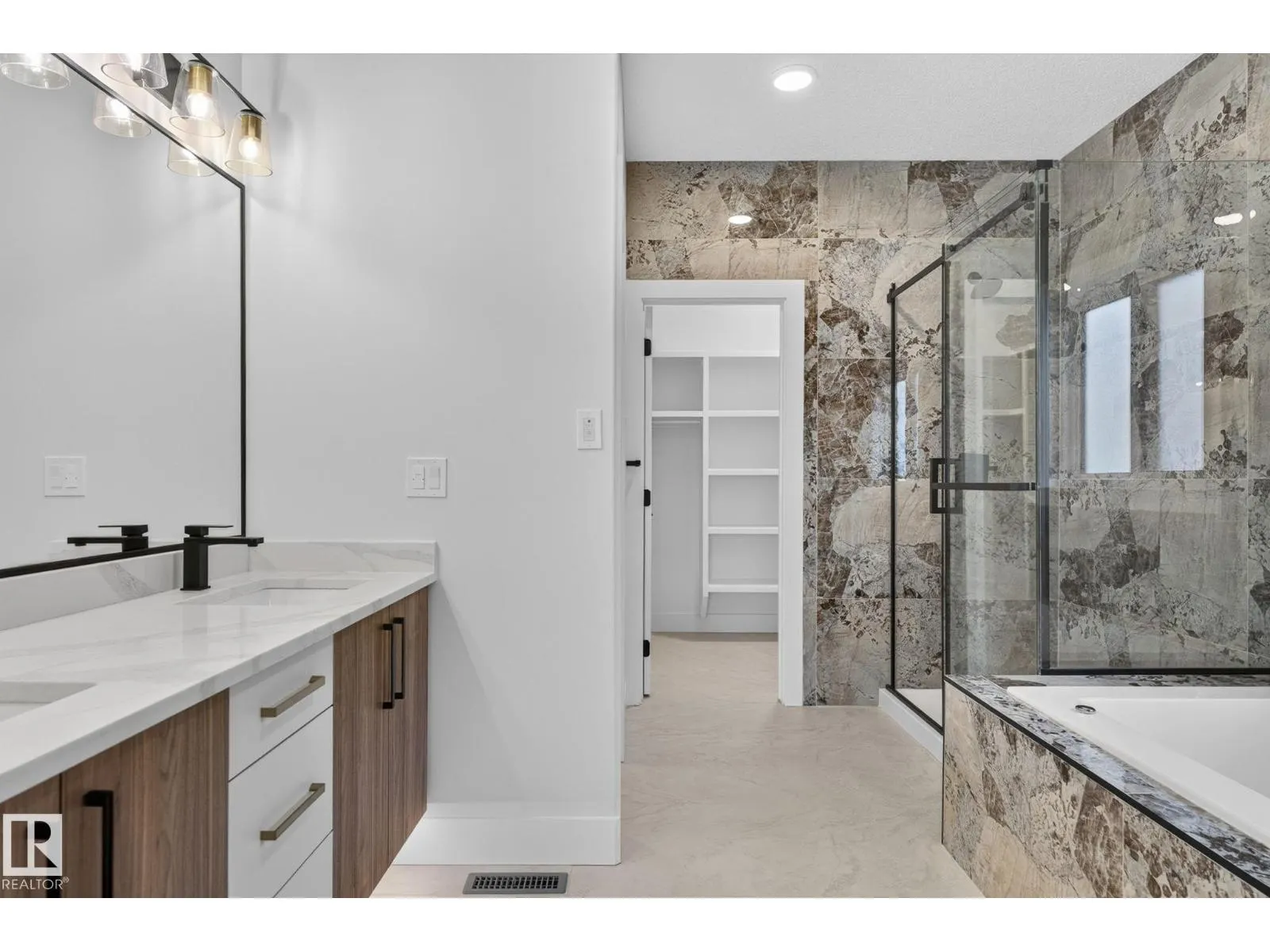 15 Hillwood TC