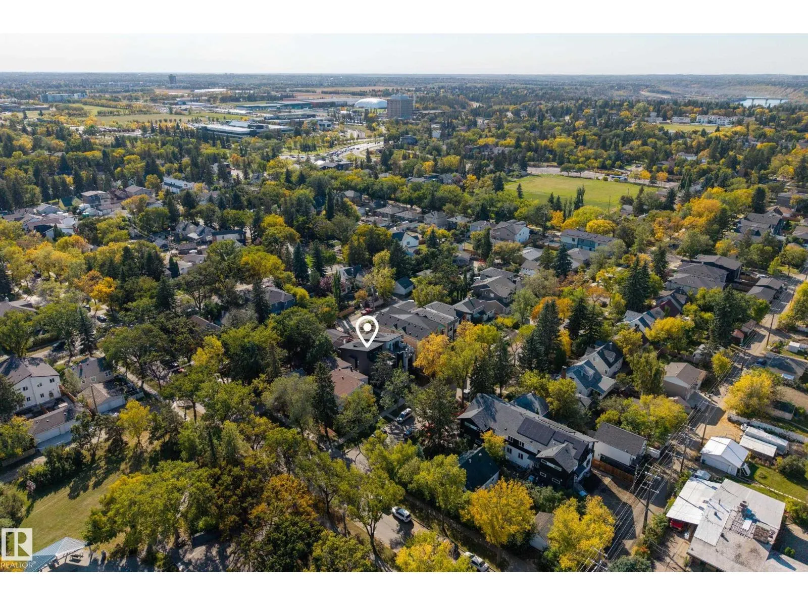11207 75 AV NW
