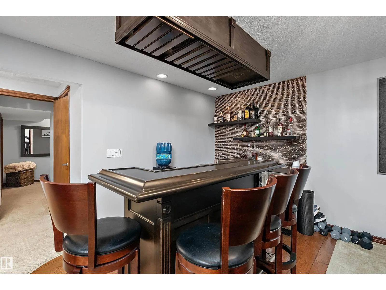 87 LAMPLIGHT DR