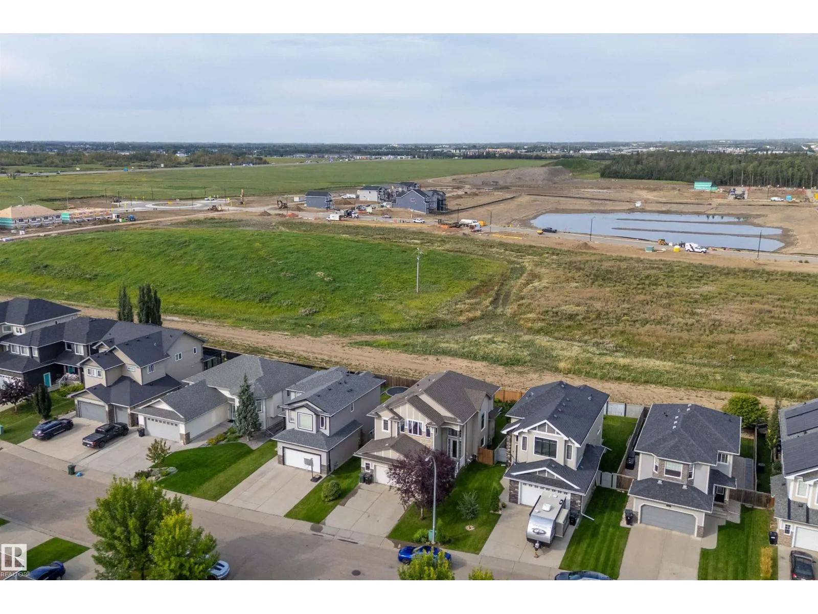 87 LAMPLIGHT DR