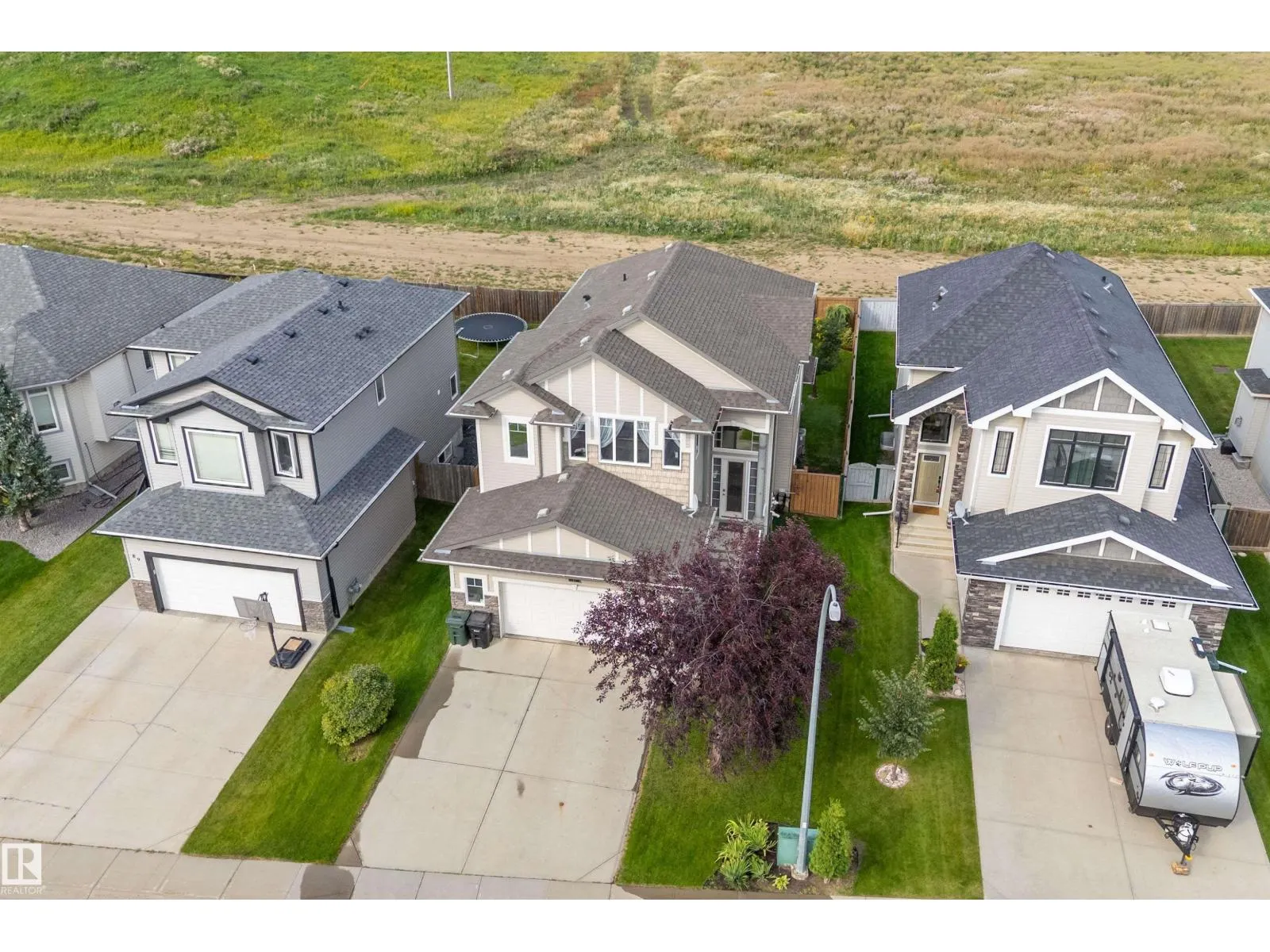 87 LAMPLIGHT DR