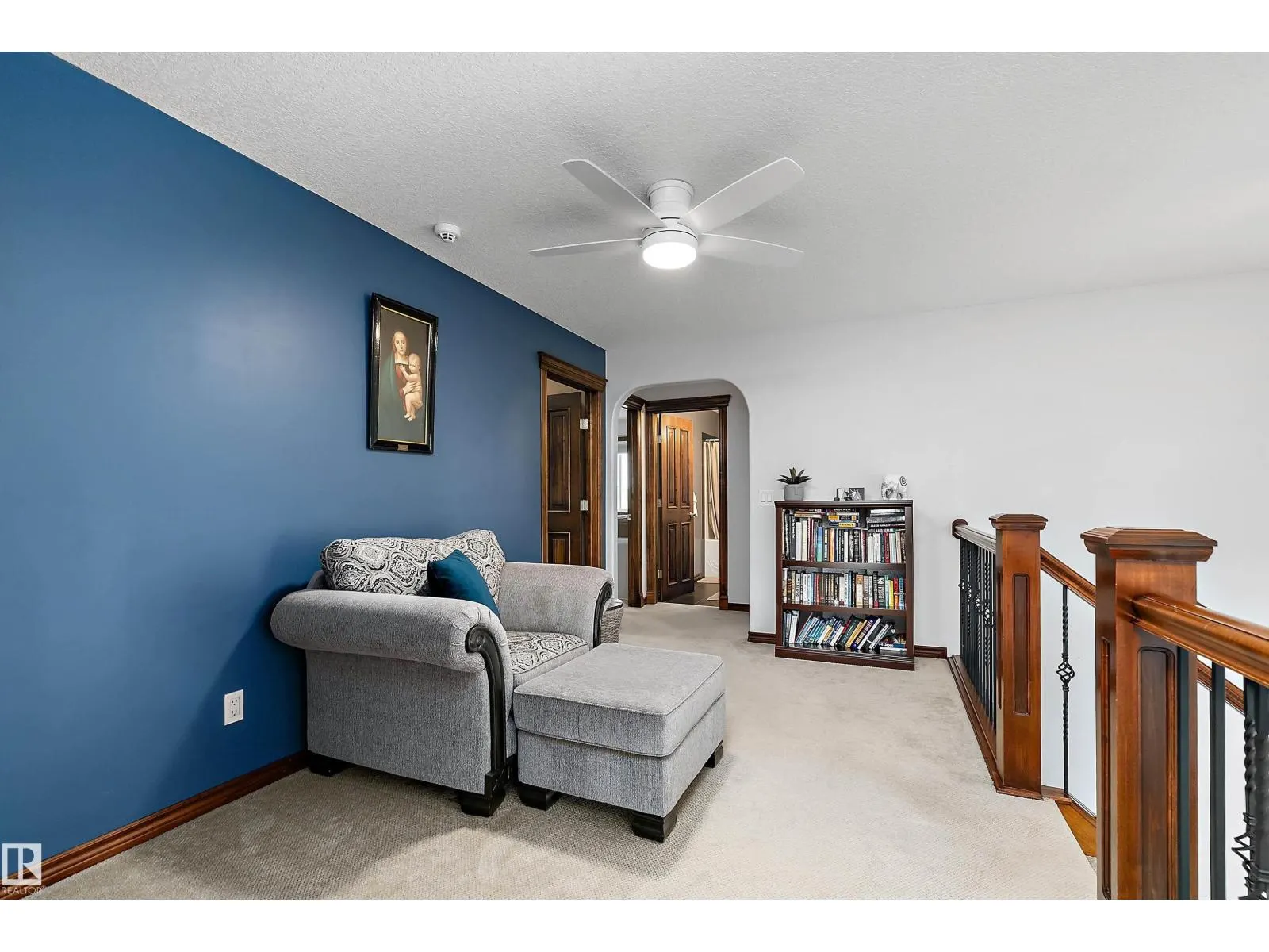 87 LAMPLIGHT DR
