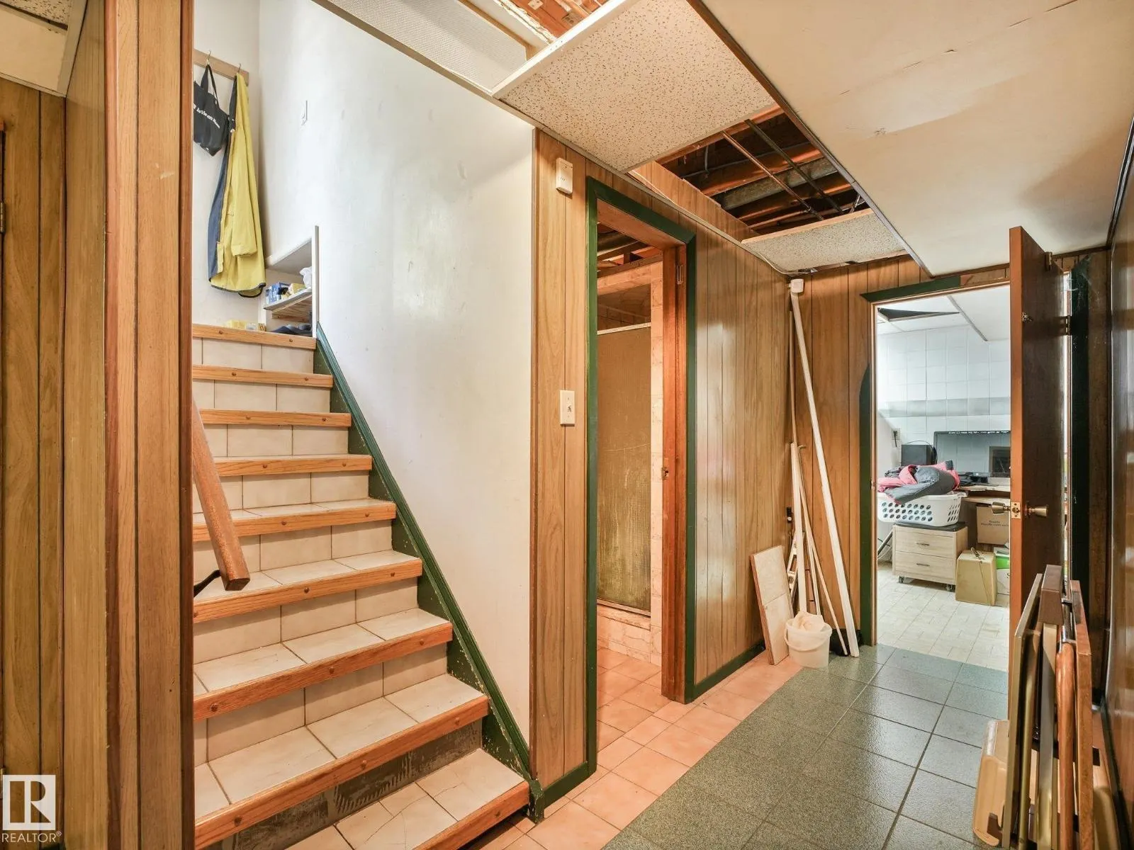 7520 130 AV NW