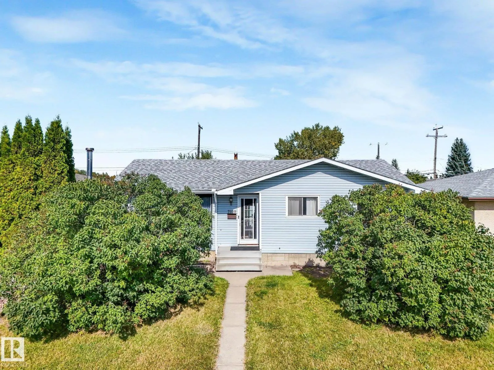 7520 130 AV NW