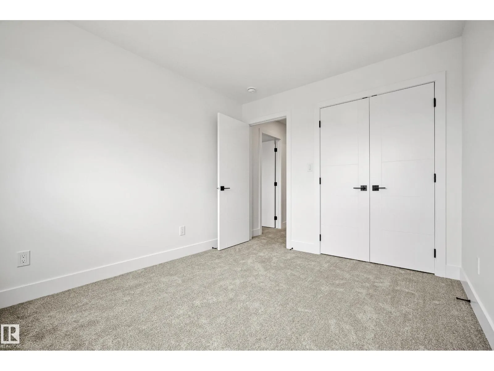 121 Caledon CR