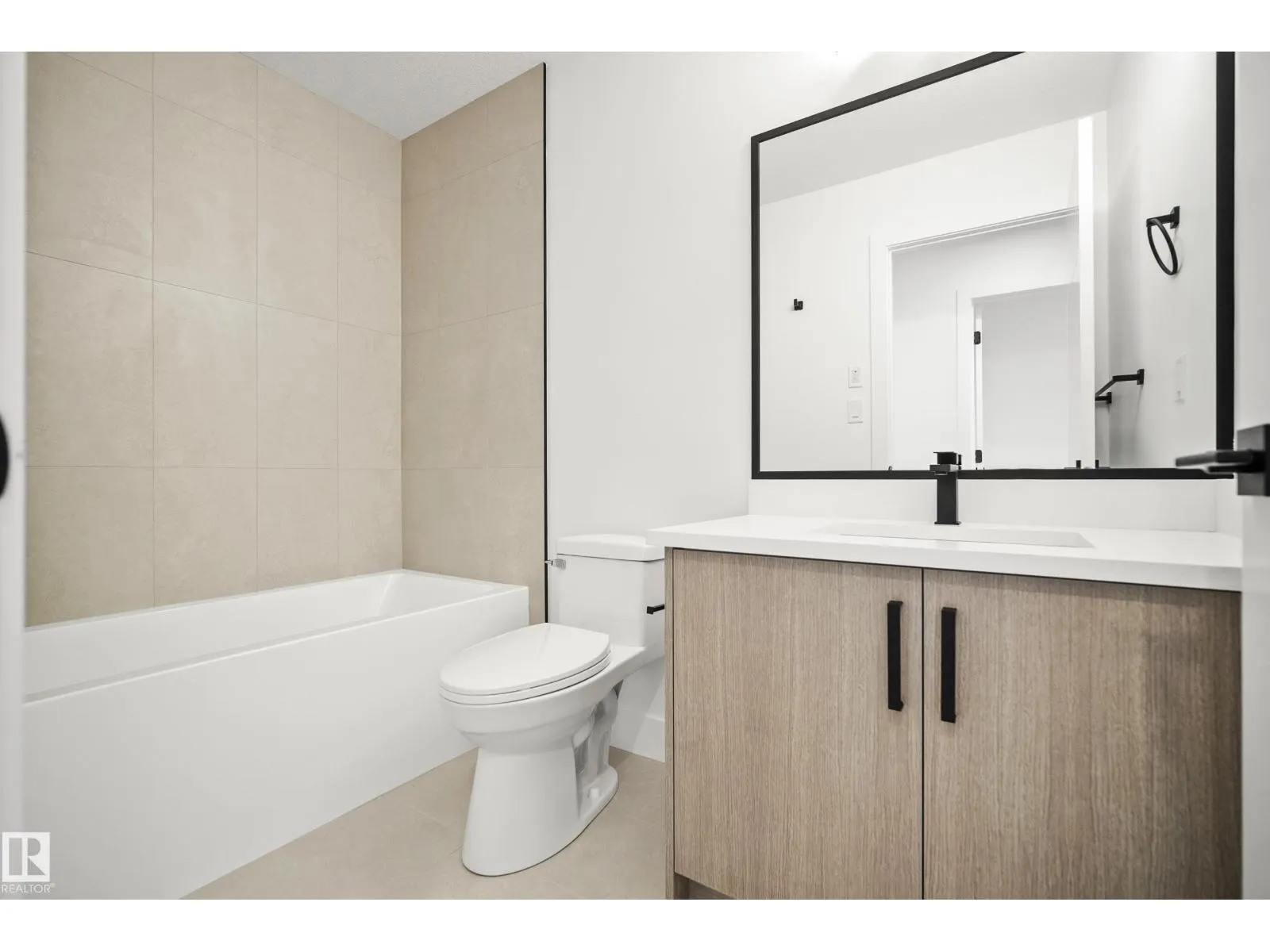 121 Caledon CR