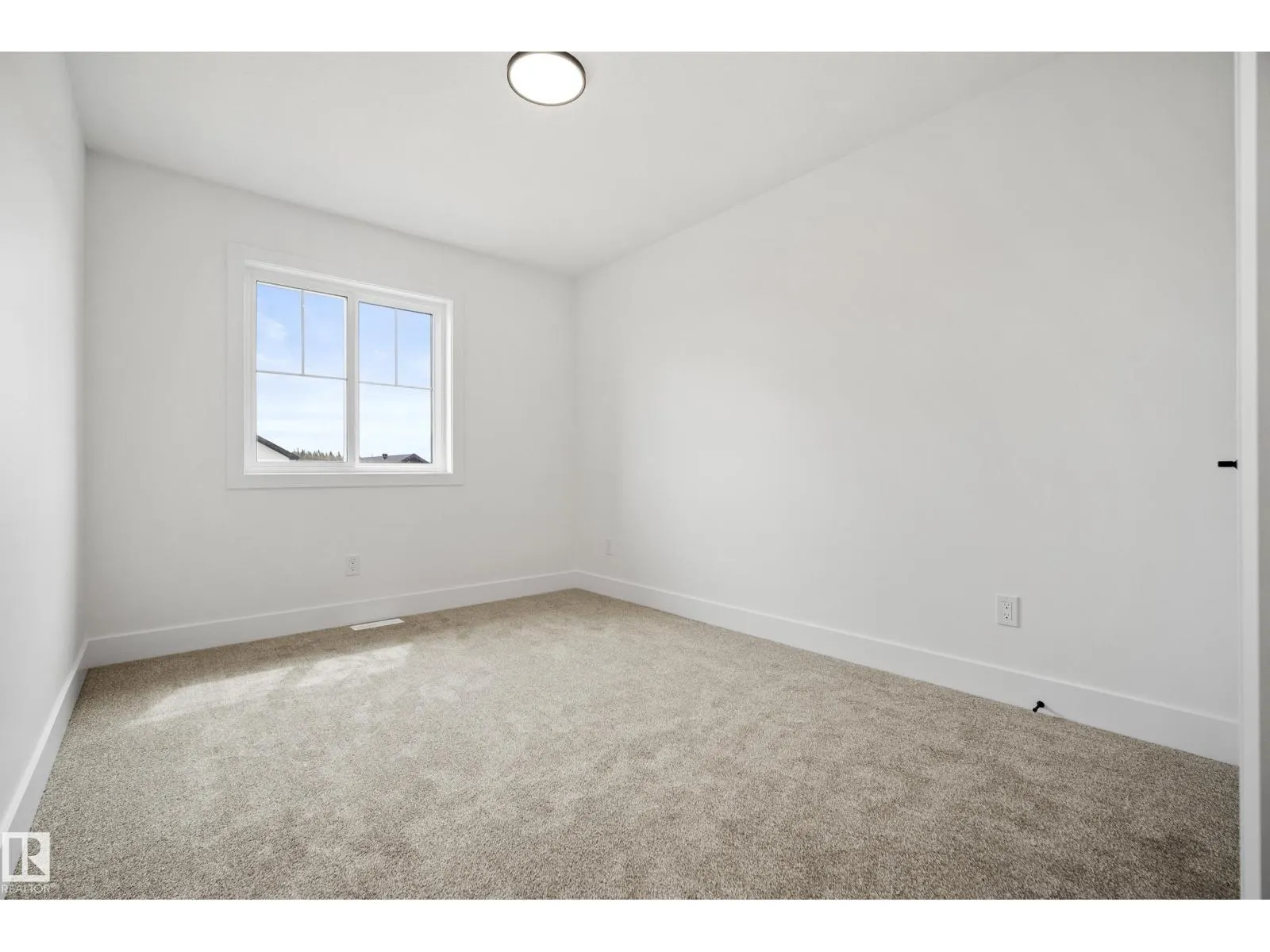 121 Caledon CR