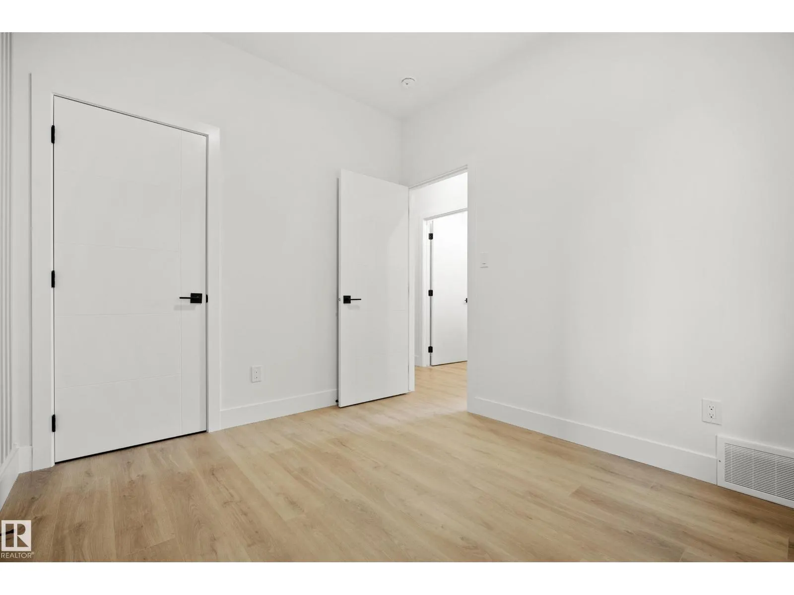 121 Caledon CR