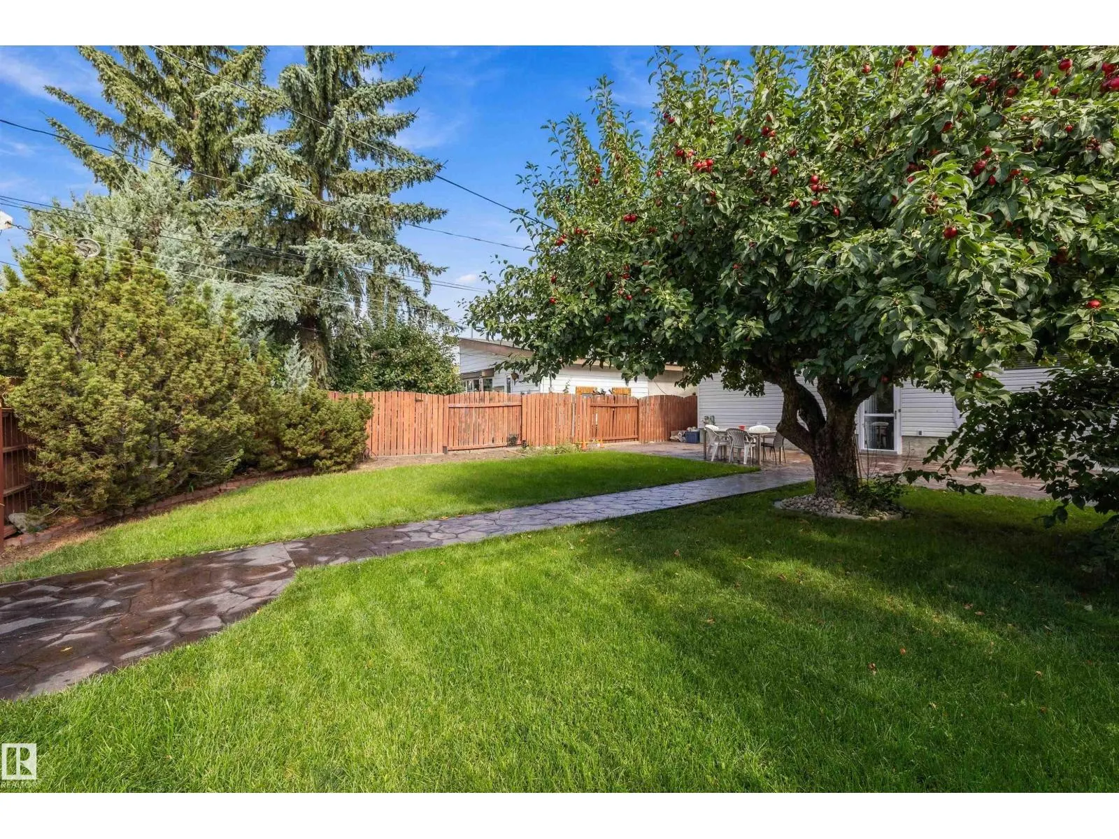 13304 73 ST NW
